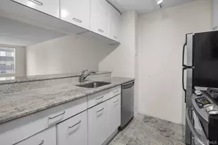 4 Martine Ave, White Plains, NY 10606 - Photo 18