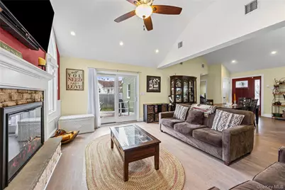 37 Beachwood Drive, Babylon, NY 11702 - Photo 6