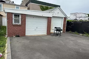 21 Beechwood Ave, Port Washington, NY 11050 - Photo 16
