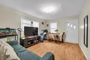 21 Beechwood Ave, Port Washington, NY 11050 - Photo 6