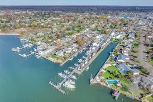 6 White Birch Dr, Babylon, NY 11702 - Photo 30