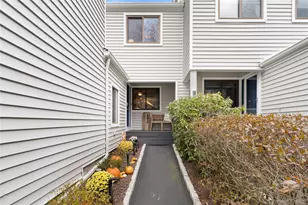 17 Ledgewood Commons, Millwood, NY 10546 - Photo 2