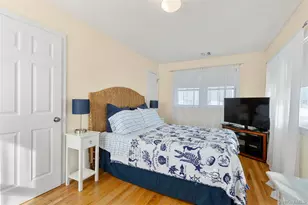 125 Ocean Ave, Bay Shore, NY 11706 - Photo 14