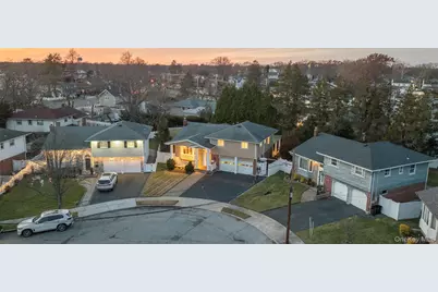 1829 Bradley Court, North Bellmore, NY 11710 - Photo 32