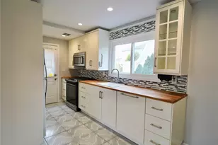 5 Ashwood Rd, Port Washington, NY 11050 - Photo 8