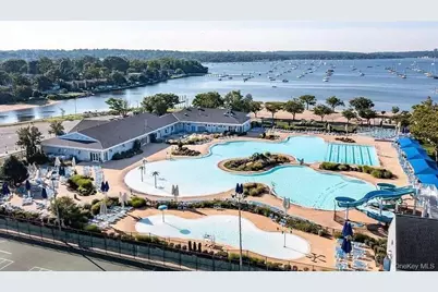 5 Ashwood Road, Port Washington, NY 11050 - Photo 18