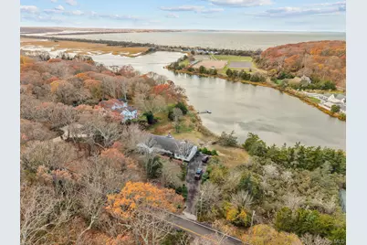 46 Mount Grey Road, Setauket, NY 11733 - Photo 4