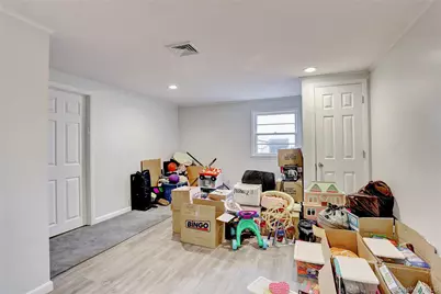 7 Hawk Street, Chestnut Ridge, NY 10977 - Photo 26