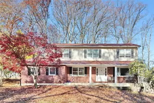 7 Hawk St, Chestnut Ridge, NY 10977 - Photo 2