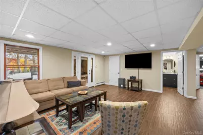 142 Landing Meadow Road, Smithtown, NY 11787 - Photo 44