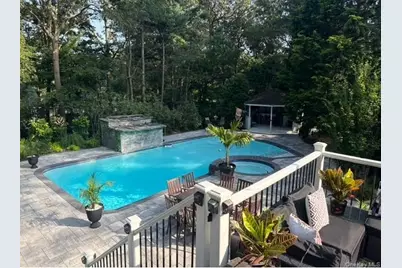 142 Landing Meadow Road, Smithtown, NY 11787 - Photo 10