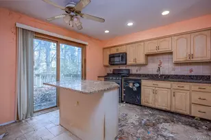 2 Deborah Ln, Valley Cottage, NY 10989 - Photo 8