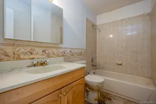 2 Deborah Ln, Valley Cottage, NY 10989 - Photo 14