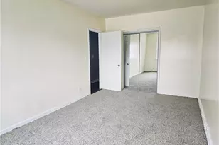 1022 E 211th St, Bronx, NY 10469 - Photo 8