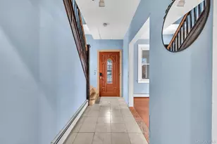 4 3rd Ave, East Islip, NY 11730 - Photo 8