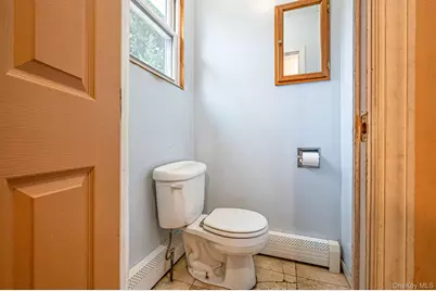 4 3rd Avenue, East Islip, NY 11730 - Photo 20