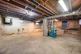 4 3rd Ave, East Islip, NY 11730 - Photo 30