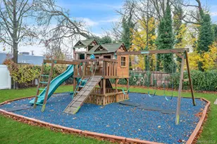 4 3rd Ave, East Islip, NY 11730 - Photo 44