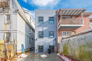 33-34 109th St, Corona, NY 11368 - Photo 4