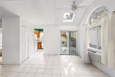 10 Queen Drive, Sound Beach, NY 11789 - Photo 8