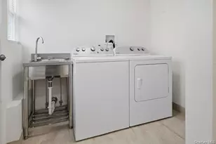 651 Americus Ave, Patchogue, NY 11772 - Photo 14