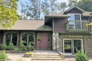 7 Tamarack Rd, Mahopac, NY 10541 - Photo 2