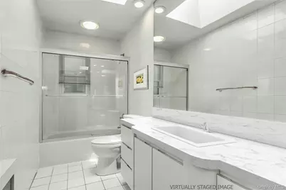 29 Elmwood Court, Plainview, NY 11803 - Photo 18