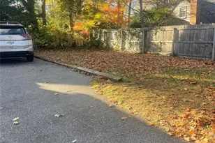 206 Dickinson Ave, East Northport, NY 11731 - Photo 16