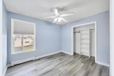 297 Catskill Avenue, Lindenhurst, NY 11757 - Photo 16