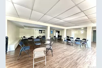 6 West Mill Drive #2D, Great Neck, NY 11021 - Photo 26