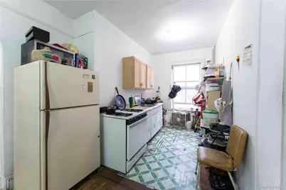 765 E 9th Street, Brooklyn, NY 11230 - Photo 34