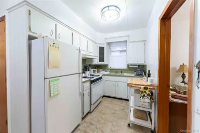 765 E 9th Street, Brooklyn, NY 11230 - Photo 16