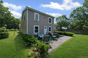 1113 Joselson Ave, Bay Shore, NY 11706 - Photo 34