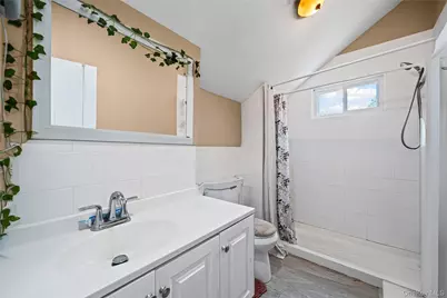 1113 Joselson Avenue, Bay Shore, NY 11706 - Photo 26