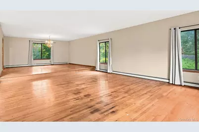8 Cobbling Rock Drive, Katonah, NY 10536 - Photo 10