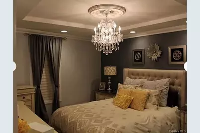 7845 79th Place, Glendale, NY 11385 - Photo 16