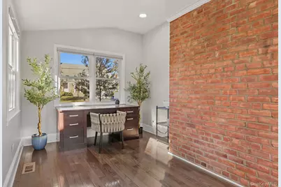 112 Clarence Road, Scarsdale, NY 10583 - Photo 6