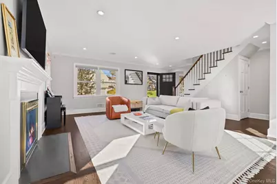 112 Clarence Road, Scarsdale, NY 10583 - Photo 4