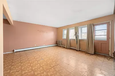 7920 149th Avenue, Ridgewood, NY 11414 - Photo 4