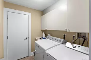 38 Hamlet Dr, Mount Sinai, NY 11766 - Photo 16