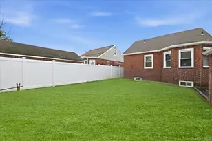 253 William St, West Hempstead, NY 11552 - Photo 32