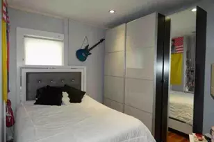 9446 226th St, Floral Park, NY 11001 - Photo 18