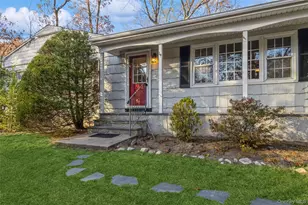 15 Mobrey Ln, Smithtown, NY 11787 - Photo 22