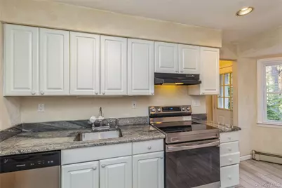 15 Mobrey Lane, Smithtown, NY 11787 - Photo 8