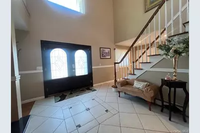 2548 Columbus Avenue, North Bellmore, NY 11710 - Photo 6