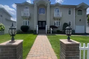 2548 Columbus Ave, North Bellmore, NY 11710 - Photo 2