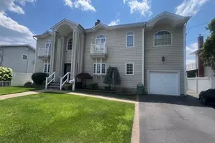 2548 Columbus Ave, North Bellmore, NY 11710 - Photo 4