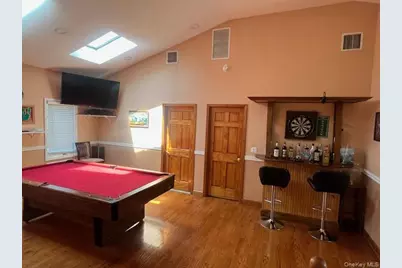 2548 Columbus Avenue, North Bellmore, NY 11710 - Photo 28