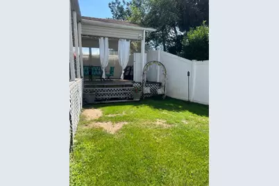 2548 Columbus Avenue, North Bellmore, NY 11710 - Photo 38