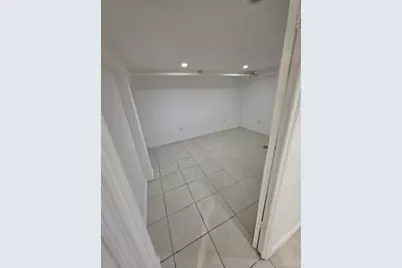 109-73 200th Street, Saint Albans, NY 11412 - Photo 6